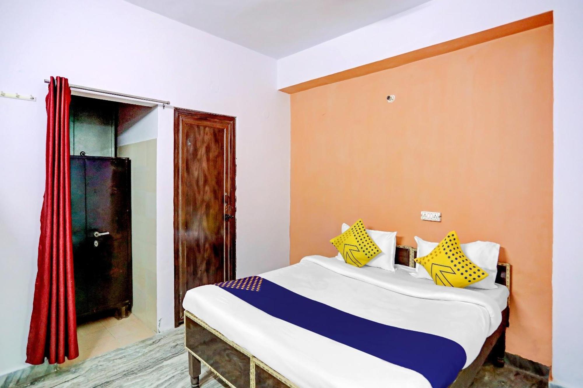 Spot On Raj Hotel Vip Near Worlds Of Wonder Kalkaji Devi Exterior photo