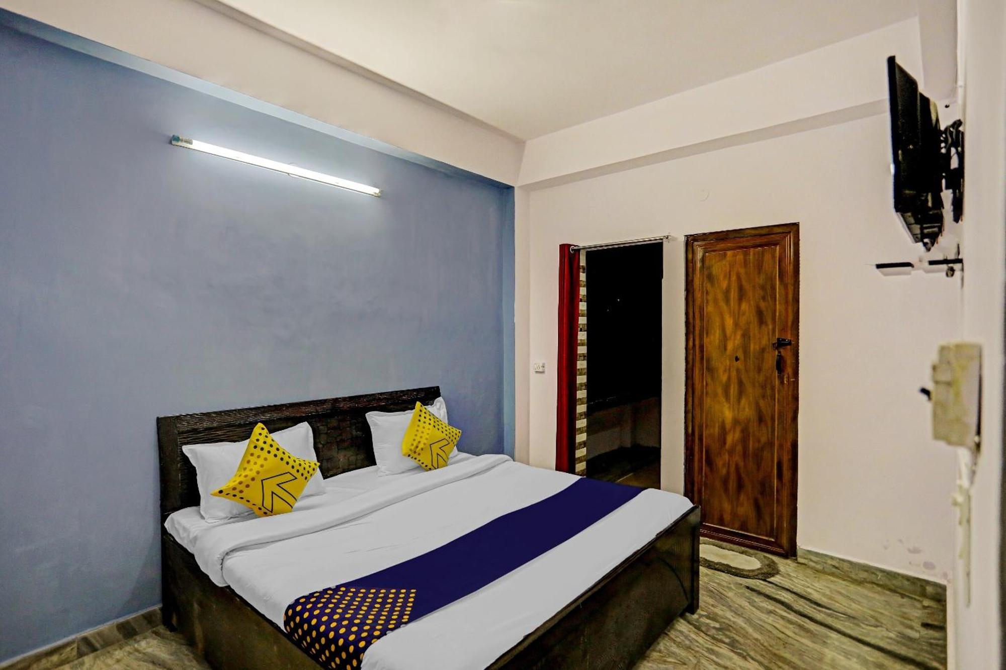 Spot On Raj Hotel Vip Near Worlds Of Wonder Kalkaji Devi Exterior photo